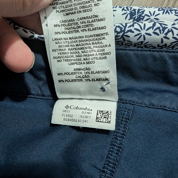 Columbia, Size 16 Women's Skort, Performance, PFG, Floral White/Navy - Picture 8 of 9